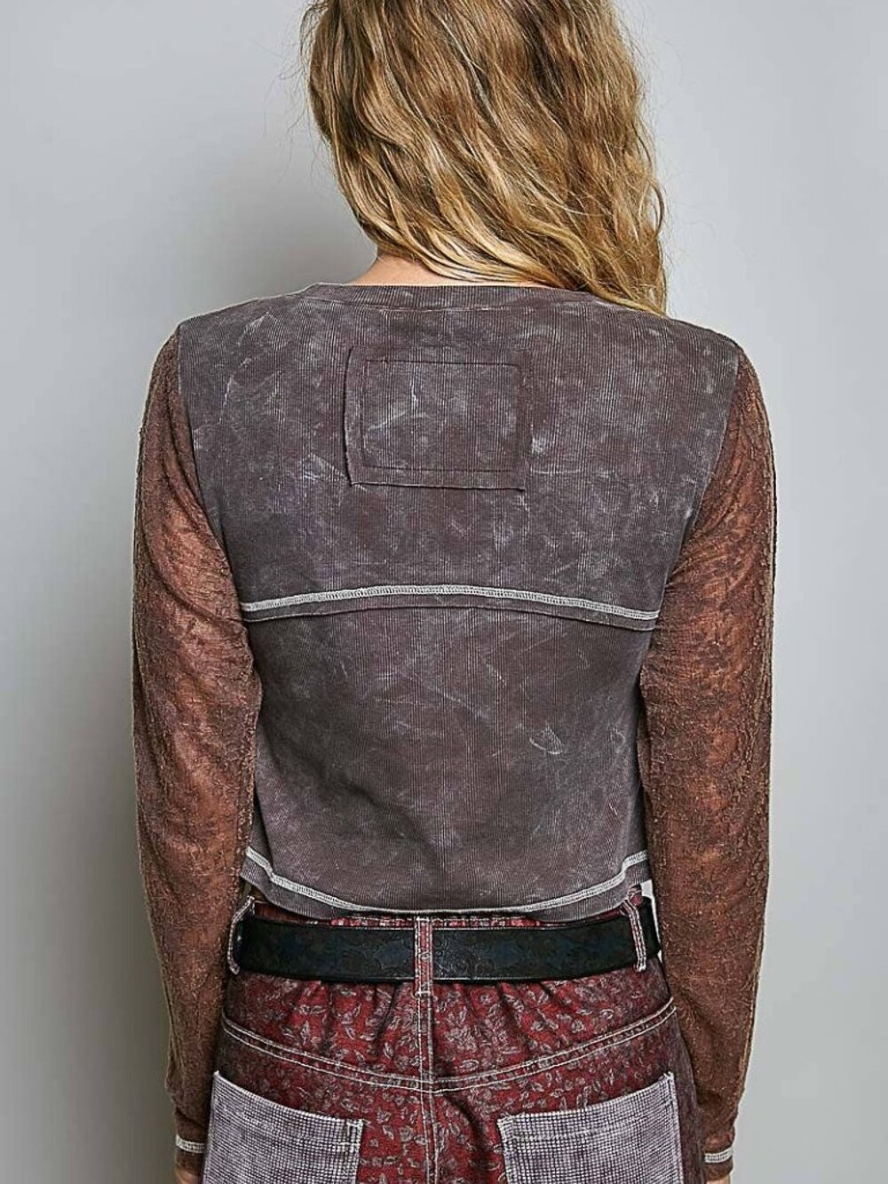 BNWT POL Semi-Sheer Textured Lace Vintage-Wash Crop Rib Knit Top - Picture 3 of 5